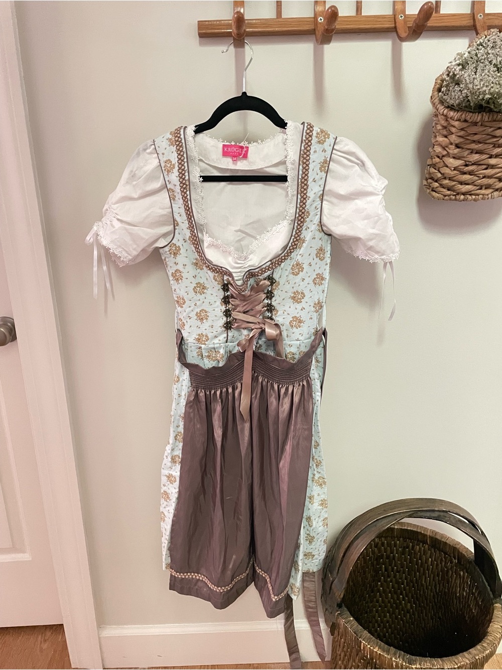 Authentic dirndl from Germany Size 34/xs